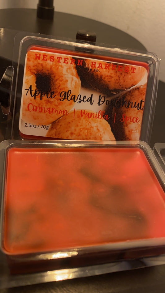 Apple Glazed Doughnut 2.5oz wax melt.